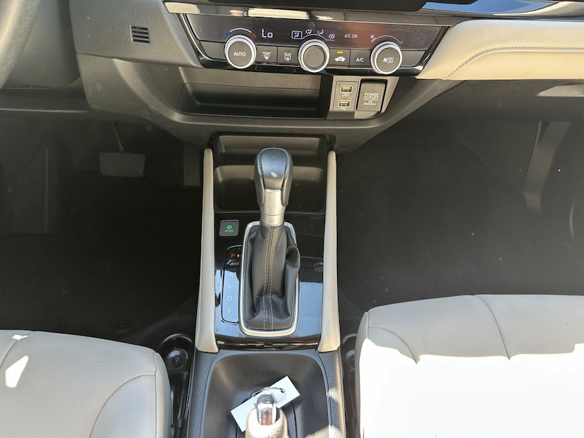 Foto do veículo HONDA CITY  SEDAN TOURING 1.5 FLEX 16V 4P AUT 2023 26.540 KM 114.900,00