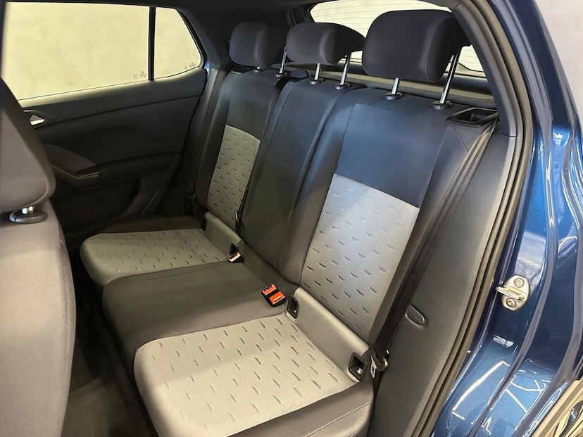 Foto do veículo VOLKSWAGEN T-CROSS T CROSS COMFORTLINE TSI AT 2022 38.110 KM 109.900,00