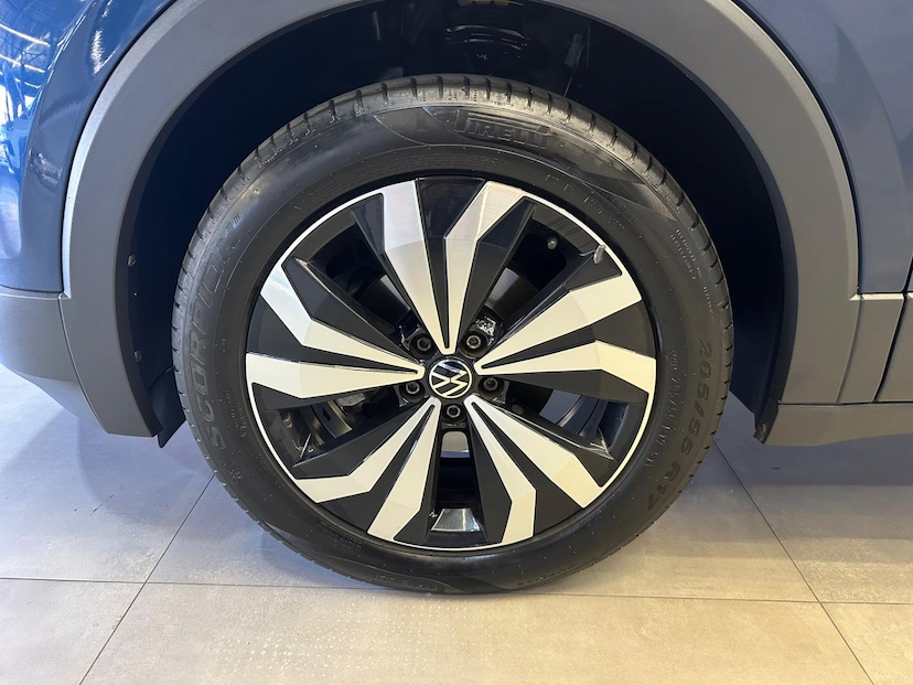 Foto do veículo VOLKSWAGEN T-CROSS T CROSS COMFORTLINE TSI AT 2022 38.110 KM 109.900,00