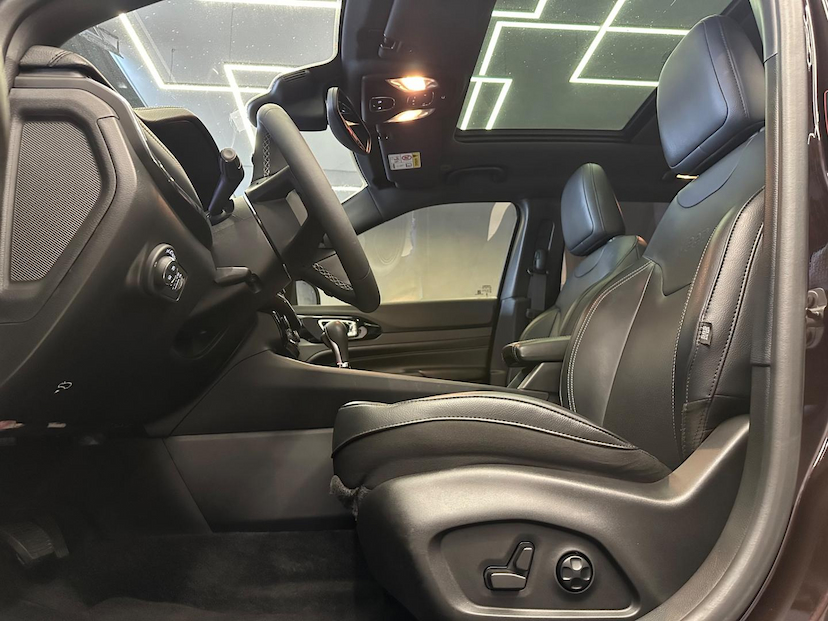 Foto do veículo JEEP COMPASS  S T270 1.3 TB 4X2 FLEX AUT. 2022 11.768 KM 162.900,00