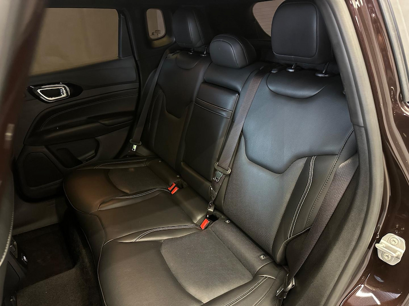 Foto do veículo JEEP COMPASS  S T270 1.3 TB 4X2 FLEX AUT. 2022 11.768 KM 162.900,00