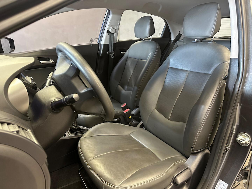 Foto do veículo HYUNDAI HB20  COMFORT PLUS 1.0 TURBO FLEX 12V MEC 2018 47.062 KM 56.900,00