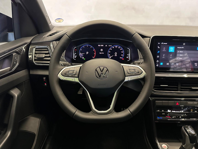 Foto do veículo VOLKSWAGEN T-CROSS  HL TSI 2025 2.900 KM 176.900,00
