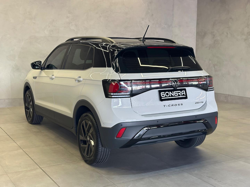 Foto do veículo VOLKSWAGEN T-CROSS  HL TSI 2025 2.900 KM 176.900,00
