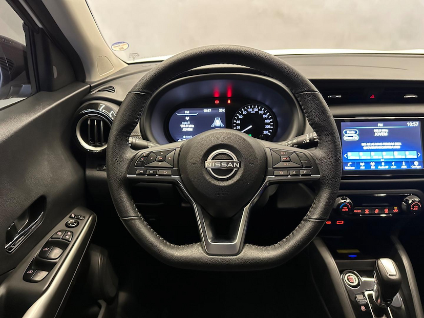Foto do veículo NISSAN KICKS  EXCLUSIVE 1.6 16V FLEX AUT. 2024 13.365 KM 128.900,00