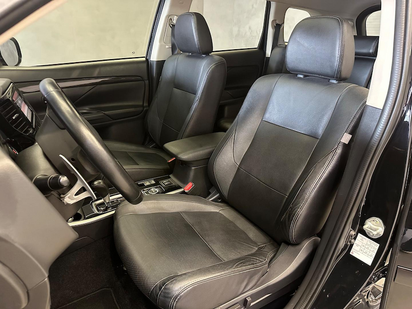 Foto do veículo MITSUBISHI OUTLANDER  2.2 165CV DIESEL 2018 71.400 KM 148.900,00