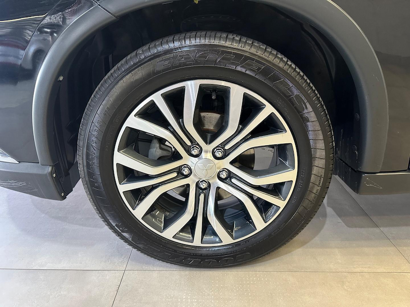 Foto do veículo MITSUBISHI OUTLANDER  2.2 165CV DIESEL 2018 71.400 KM 148.900,00