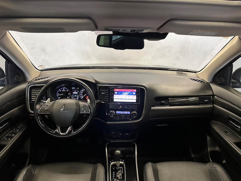 Foto do veículo MITSUBISHI OUTLANDER  2.2 165CV DIESEL 2018 71.400 KM 148.900,00