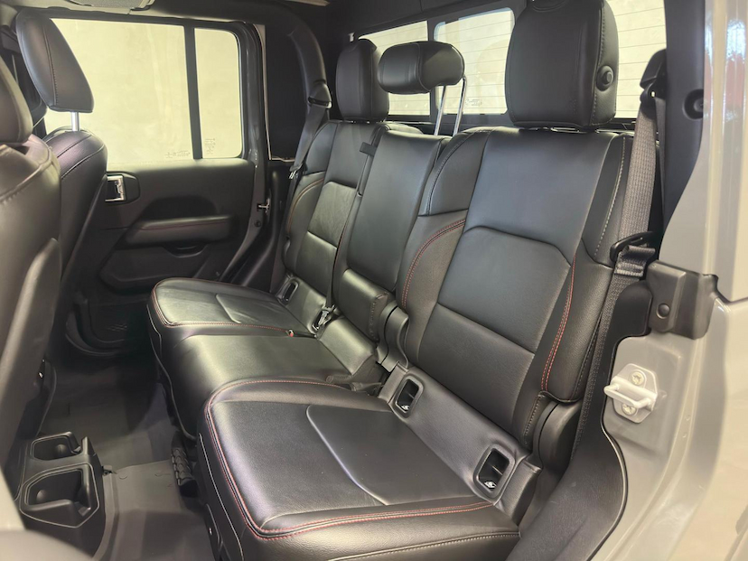 Foto do veículo JEEP GLADIATOR  RUBICON 2023 8.994 KM 349.900,00