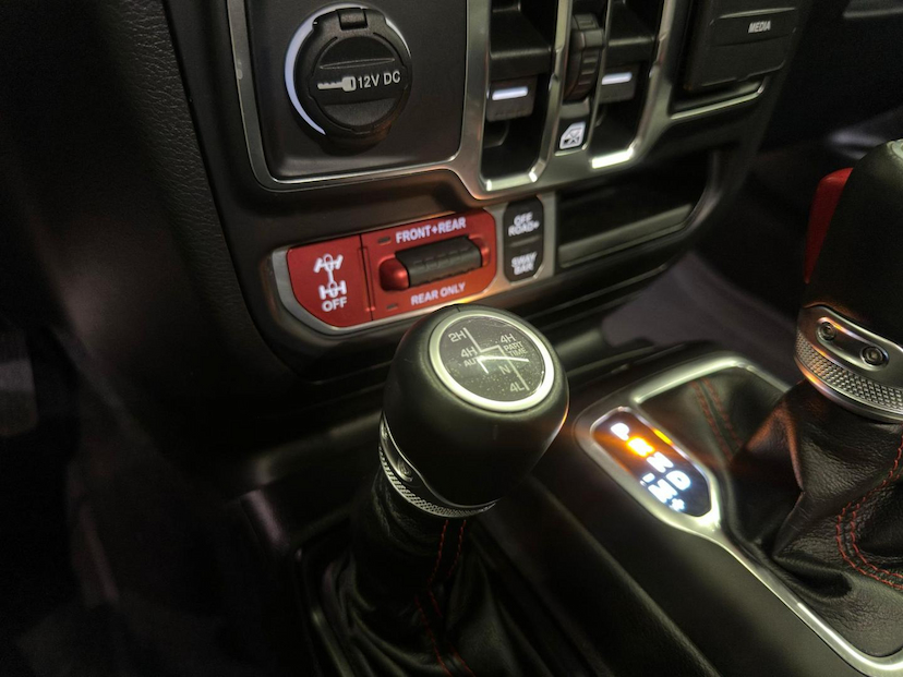 Foto do veículo JEEP GLADIATOR  RUBICON 2023 8.994 KM 349.900,00