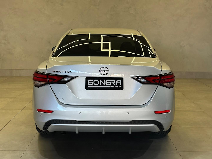 Foto do veículo NISSAN SENTRA  2.0 EXCLUSIVE CVT 2023 12.161 KM 148.900,00