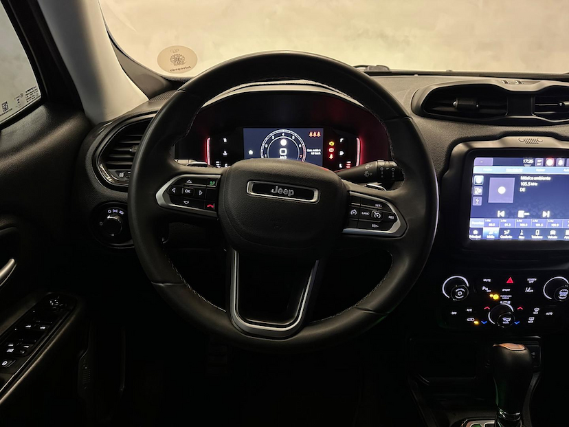 Foto do veículo JEEP RENEGADE  LGTD T270 2023 56.934 KM 103.900,00