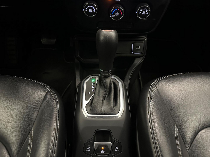 Foto do veículo JEEP RENEGADE  1.8 16V FLEX 4P 2020 22.526 KM 81.900,00