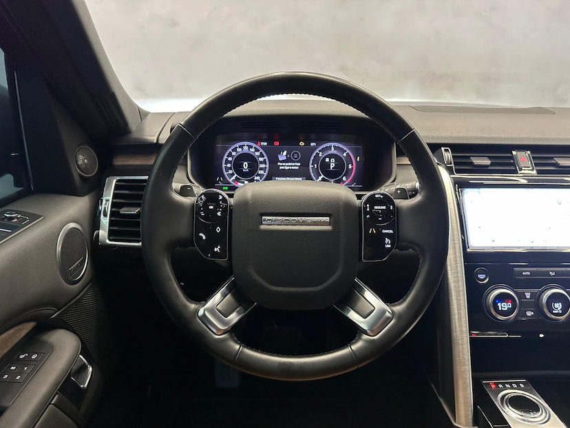 Foto do veículo LAND ROVER DISCOVERY  TD6 HSEL7 2020 57.138 KM 315.900,00