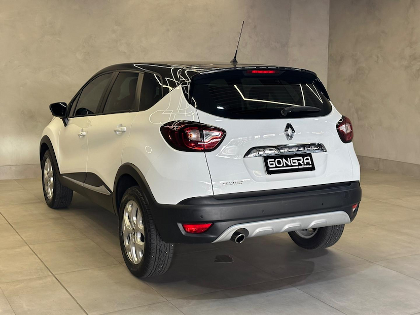 Foto do veículo RENAULT CAPTUR  ZEN 1.6 16V 5P MEC 2018 61.038 KM 73.900,00