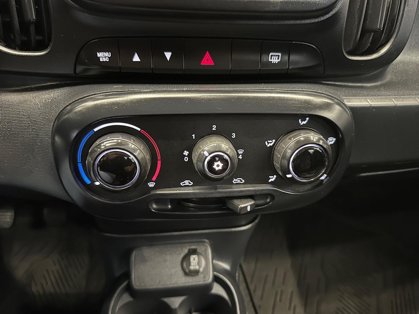 Foto do veículo FIAT MOBI  LIKE 2024 7.631 KM 61.900,00