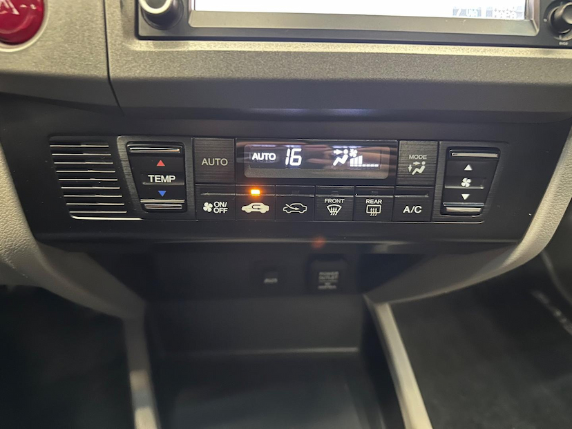 Foto do veículo HONDA CIVIC  SEDAN EXS 1.8 FLEX 16V AUT. 4P 2013 133.452 KM 77.900,00