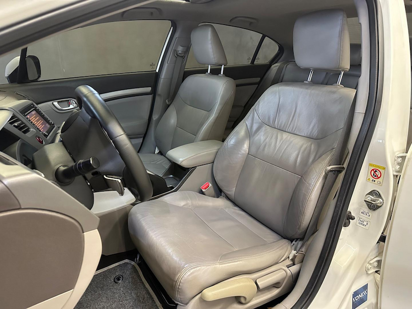Foto do veículo HONDA CIVIC  SEDAN EXS 1.8 FLEX 16V AUT. 4P 2013 133.452 KM 77.900,00