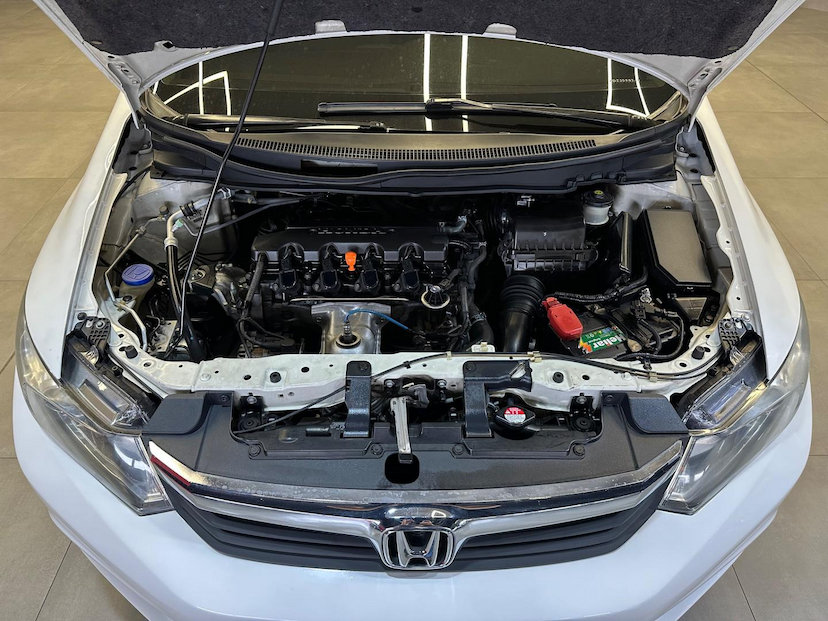 Foto do veículo HONDA CIVIC  SEDAN EXS 1.8 FLEX 16V AUT. 4P 2013 133.452 KM 77.900,00