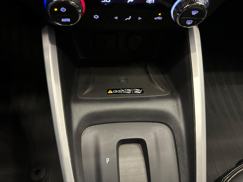 Foto do veículo CHEVROLET ONIX  1.0TAT PR2 2024 36.257 KM 99.900,00