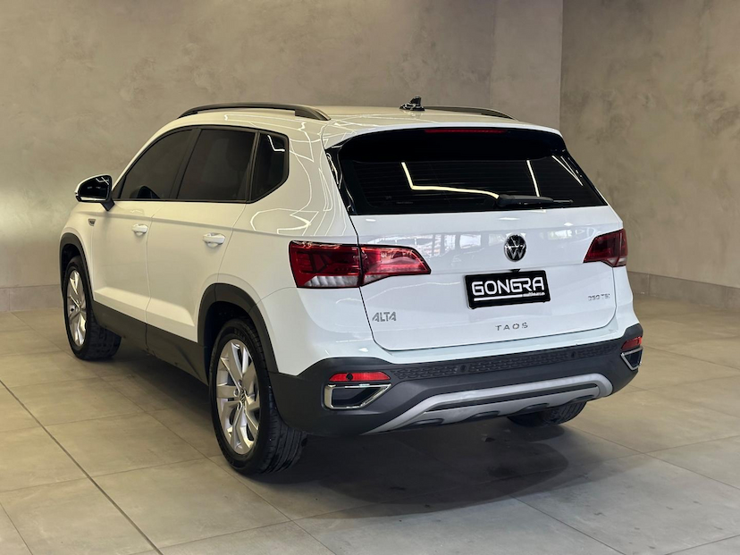 Foto do veículo VOLKSWAGEN TAOS  COMFORTLINE 1.4 250 TSI FLEX AUT 2022 43.545 KM 129.900,00