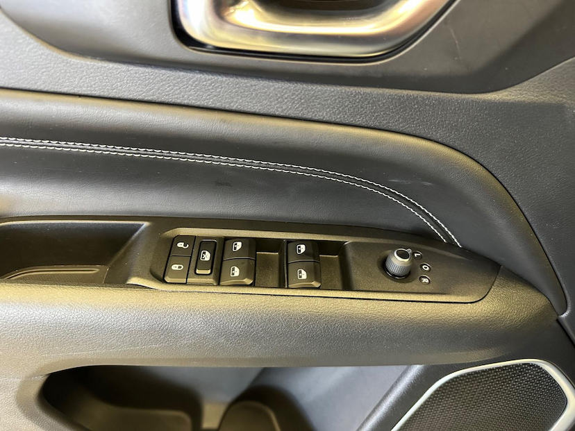 Foto do veículo JEEP COMPASS  LONG. T270 1.3 TB 4X2 FLEX AUT. 2025 1.434 KM 179.900,00