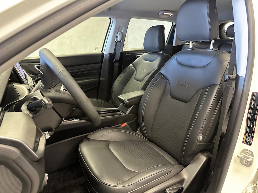 Foto do veículo JEEP COMPASS  LONG. T270 1.3 TB 4X2 FLEX AUT. 2025 1.434 KM 179.900,00