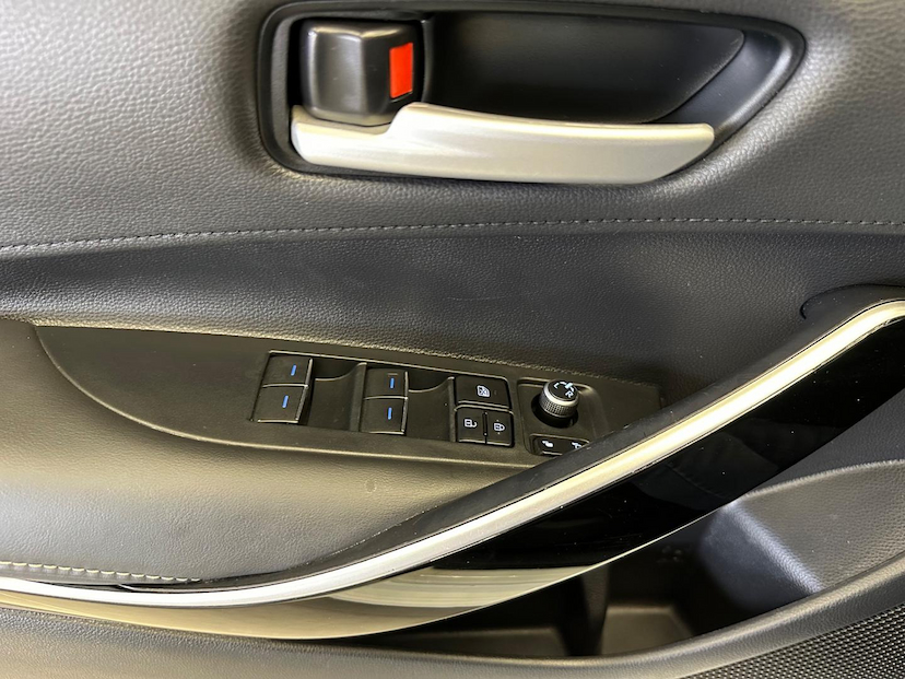 Foto do veículo TOYOTA COROLLA  XEI 20 2022 62.215 KM 124.900,00