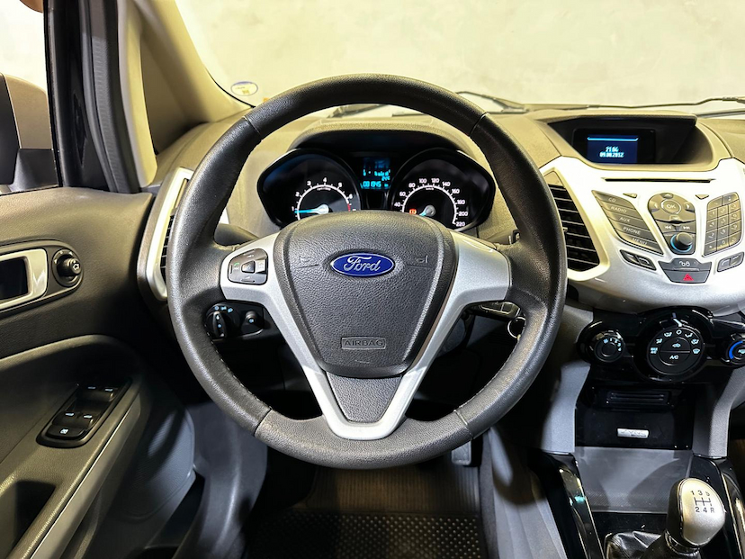 Foto do veículo FORD ECOSPORT  FREESTYLE 1.6 2013 81.903 KM 54.900,00