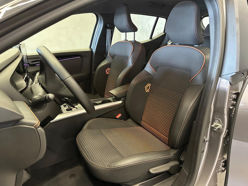 Foto do veículo RENAULT KARDIAN  PREM. ED FLEX 1.0 TB 12V 5P AUT. 2025 5.607 KM 117.900,00