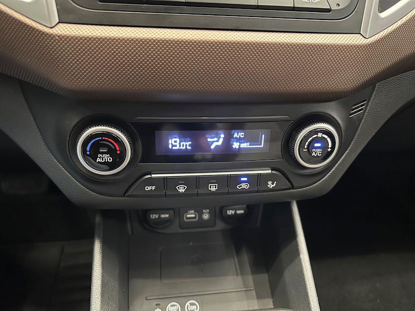 Foto do veículo HYUNDAI CRETA  2.0 16V FLEX PRESTIGE AUTOMATICO 2021 106.300 KM 96.900,00