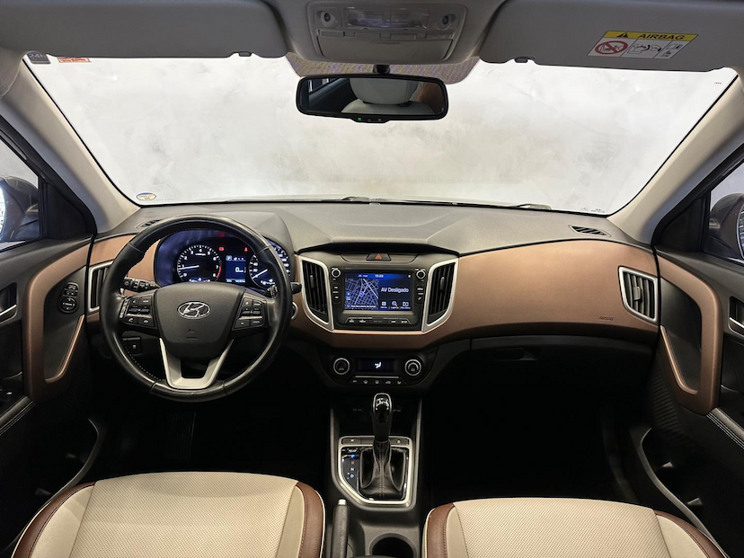 Foto do veículo HYUNDAI CRETA  2.0 16V FLEX PRESTIGE AUTOMATICO 2021 106.300 KM 96.900,00