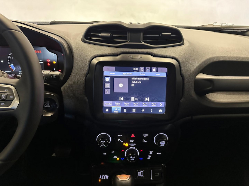 Foto do veículo JEEP RENEGADE  S T270 1.3 TB 4X4 FLEX AUT 2024 4.344 KM 139.900,00