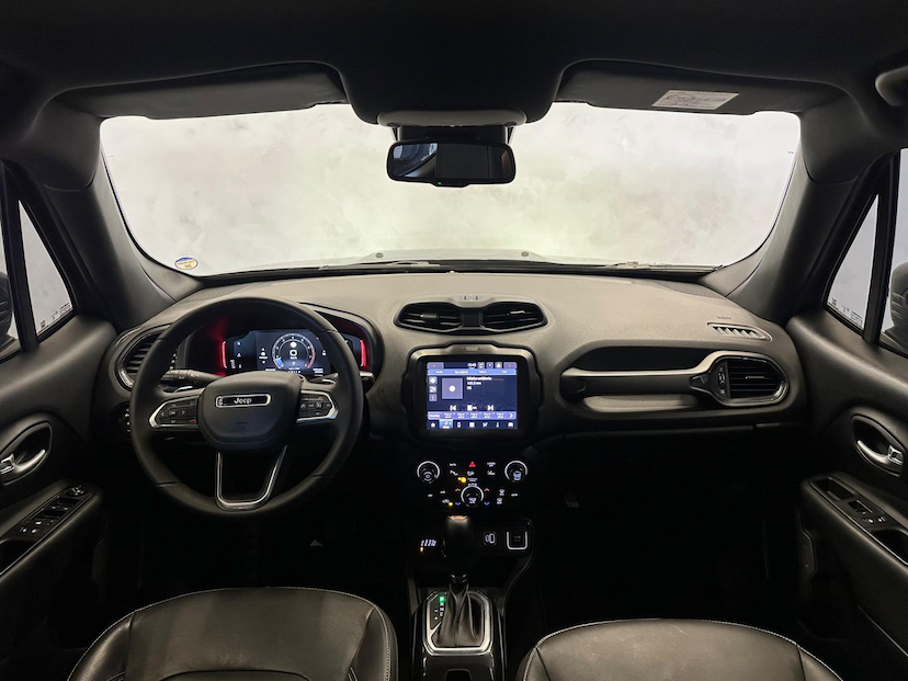 Foto do veículo JEEP RENEGADE  S T270 1.3 TB 4X4 FLEX AUT 2024 4.344 KM 139.900,00