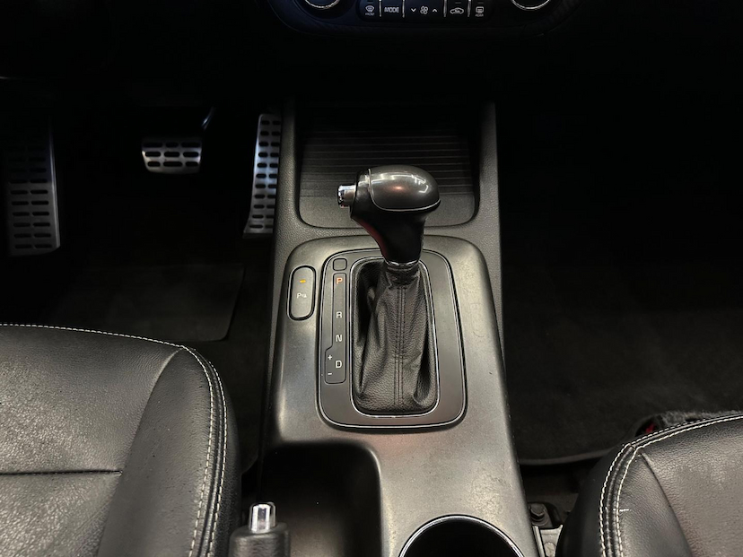 Foto do veículo KIA CERATO KIA  FF SX3 ATNB 2014 118.007 KM 64.900,00
