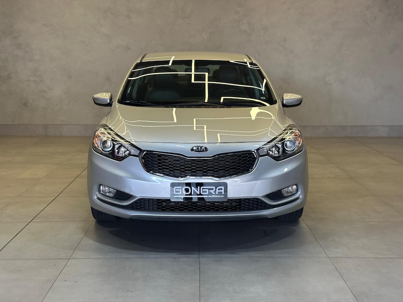 Foto do veículo KIA CERATO KIA  FF SX3 ATNB 2014 118.007 KM 64.900,00