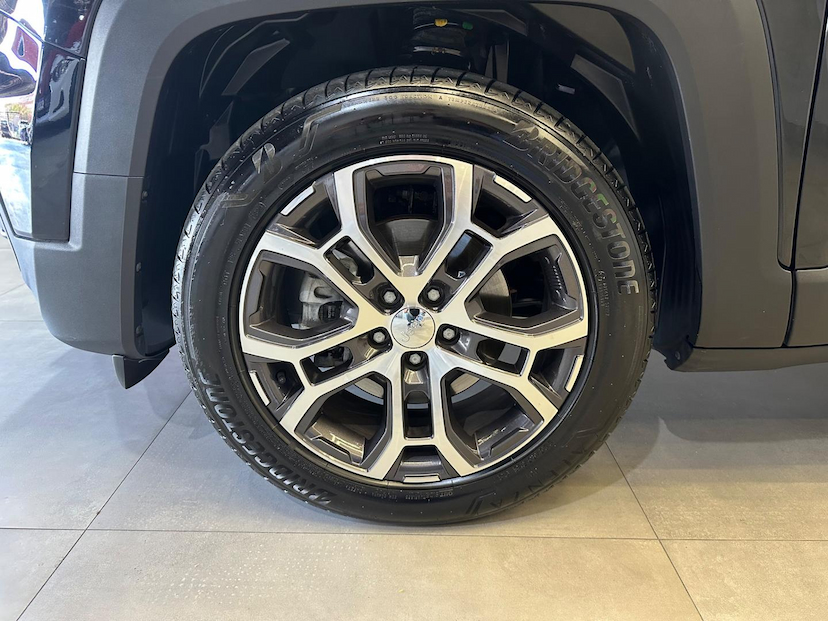Foto do veículo JEEP RENEGADE  LGTD T270 2024 7.923 KM 125.900,00