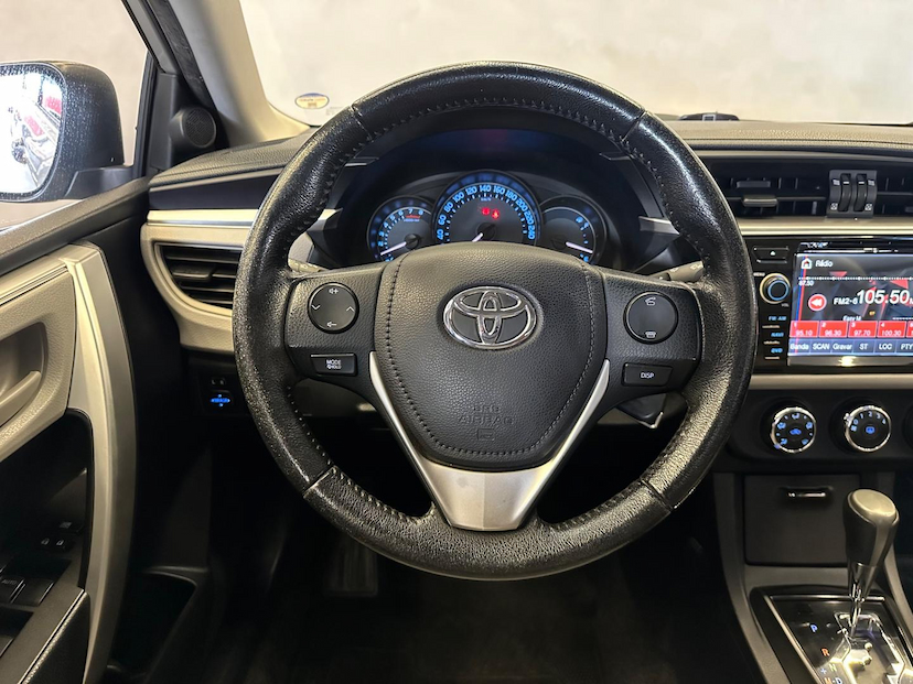Foto do veículo TOYOTA COROLLA  GLI 1.8 CVT 2016 56.675 KM 84.900,00