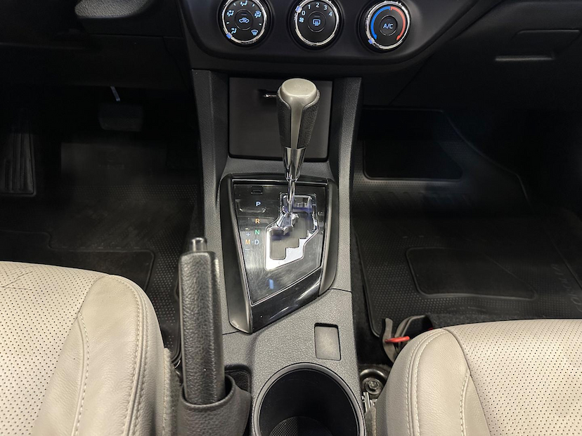 Foto do veículo TOYOTA COROLLA  GLI 1.8 CVT 2016 56.675 KM 84.900,00