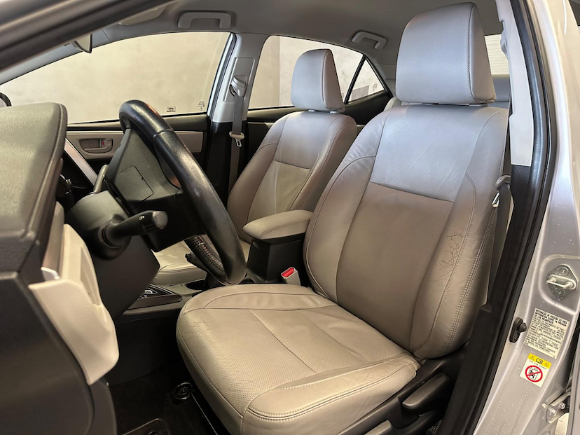 Foto do veículo TOYOTA COROLLA  GLI 1.8 CVT 2016 56.675 KM 84.900,00