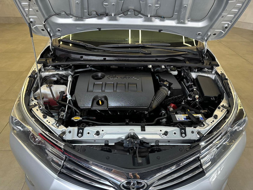 Foto do veículo TOYOTA COROLLA  GLI 1.8 CVT 2016 56.675 KM 84.900,00