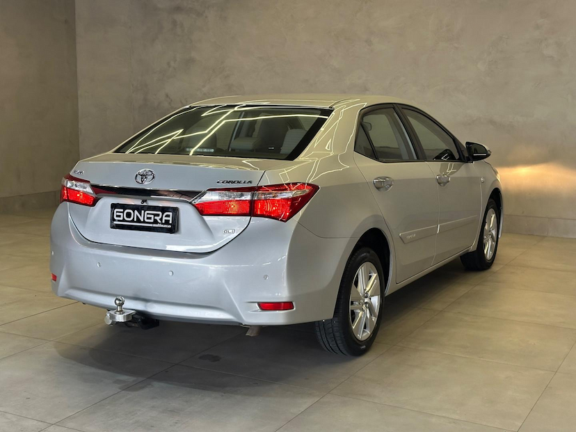 Foto do veículo TOYOTA COROLLA  GLI 1.8 CVT 2016 56.675 KM 84.900,00