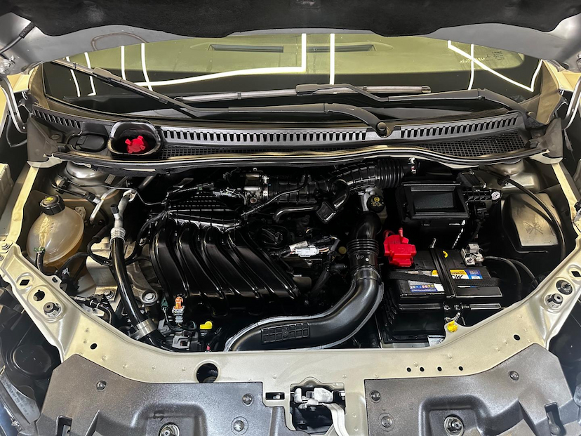Foto do veículo RENAULT CAPTUR  LIFE 1.6 16V FLEX 5P AUT 2019 79.018 KM 75.900,00