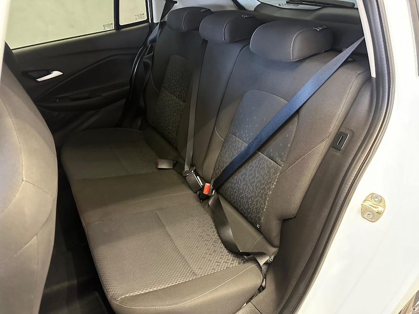 Foto do veículo CHEVROLET ONIX  1.0 TAT LTZ 2020 25.000 KM 81.900,00