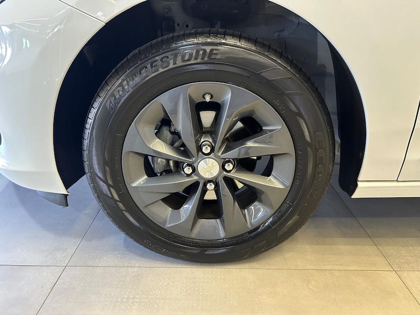 Foto do veículo CHEVROLET ONIX  1.0 TAT LTZ 2020 25.000 KM 81.900,00