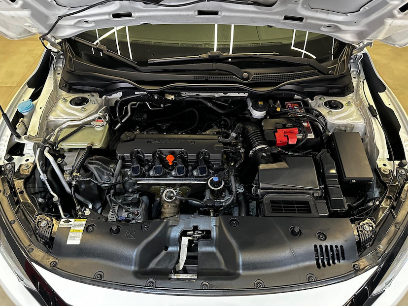 Foto do veículo HONDA CIVIC  SPORT MT 2019 67.909 KM 104.900,00