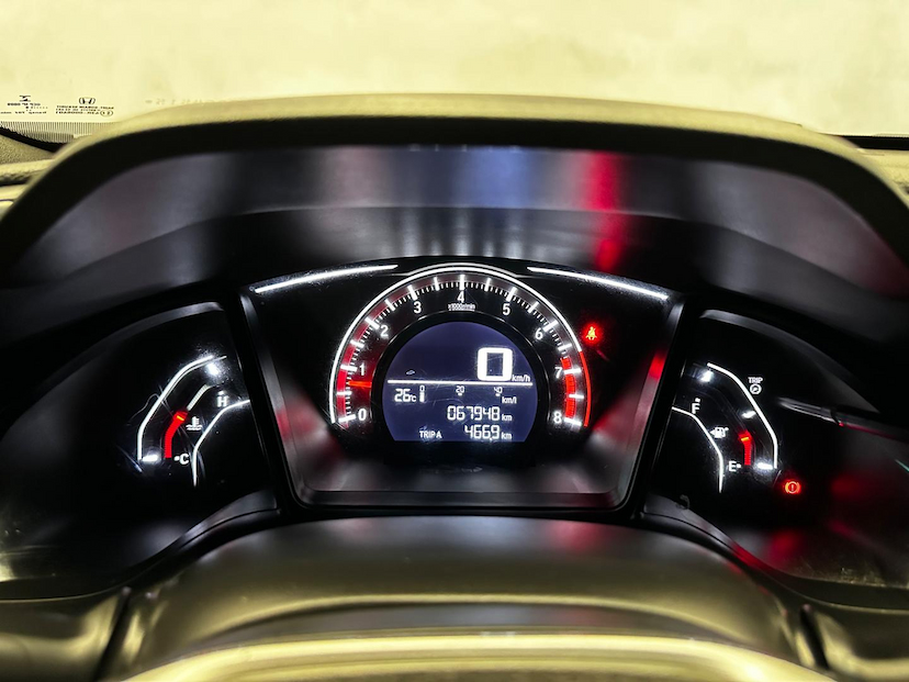 Foto do veículo HONDA CIVIC  SPORT MT 2019 67.909 KM 104.900,00