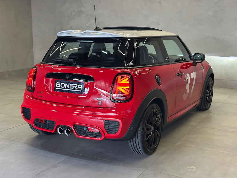 Foto do veículo MINI JOHN COOPER WORKS COOPER HATCH JCW 3P 2021 11.758 KM 209.900,00