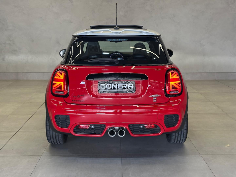 Foto do veículo MINI JOHN COOPER WORKS COOPER HATCH JCW 3P 2021 11.758 KM 209.900,00
