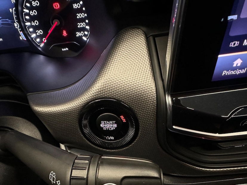 Foto do veículo JEEP COMPASS  LONG TF 2022 28.757 KM 134.900,00